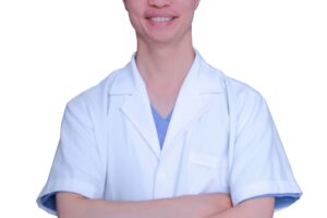 Bác Sĩ Trần Đức Vương