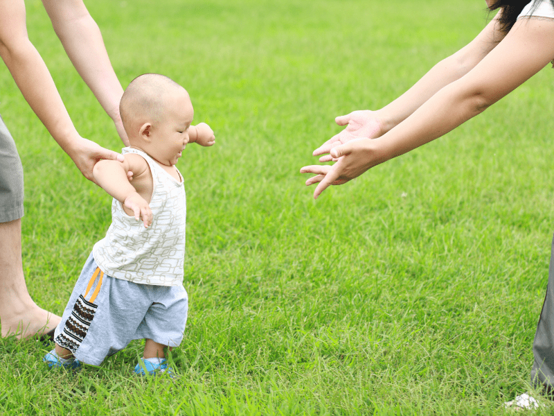 Đề kháng yếu sẽ khiến trẻ chậm tăng cân