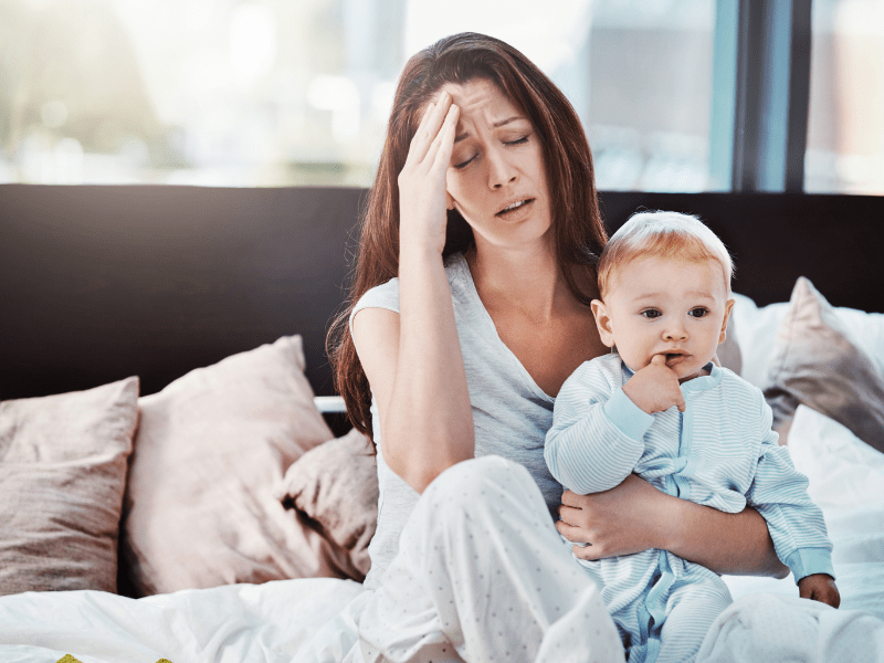 Mẹ sau sinh dễ gặp các vấn đề về sức khoẻ nếu không được bổ sung đủ dinh dưỡng