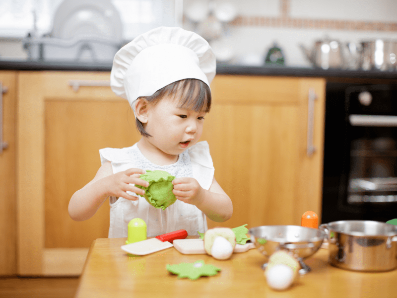 tạo cho bé chế độ ăn thường xuyên