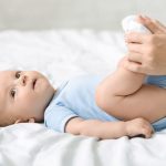 Cách chăm sóc  trẻ sơ sinh đầy đủ nhất mẹ nên biết